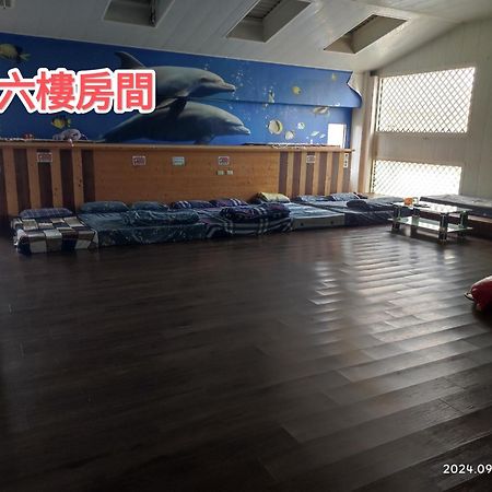 Dolphin Castle Bed & Breakfast Donggang Ruang foto