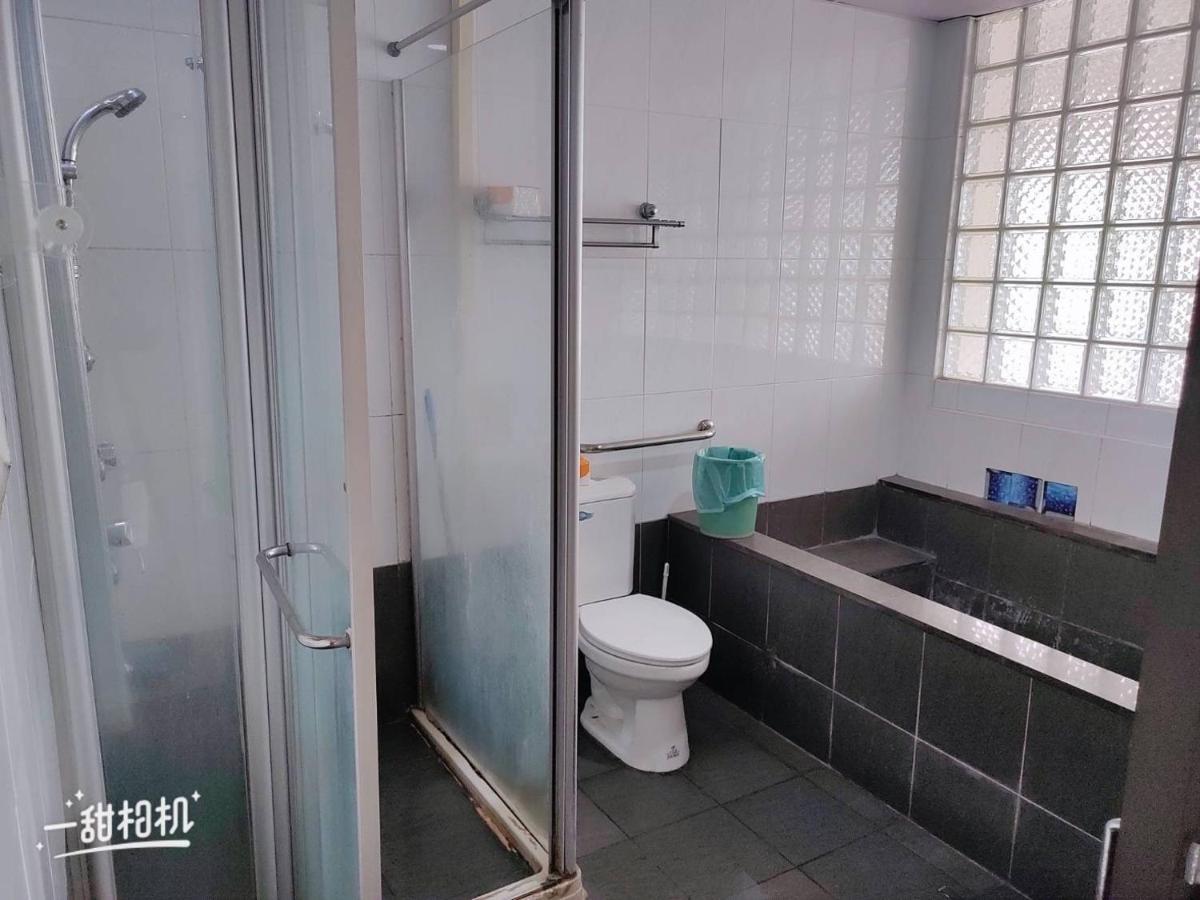 Dolphin Castle Bed & Breakfast Donggang Bagian luar foto