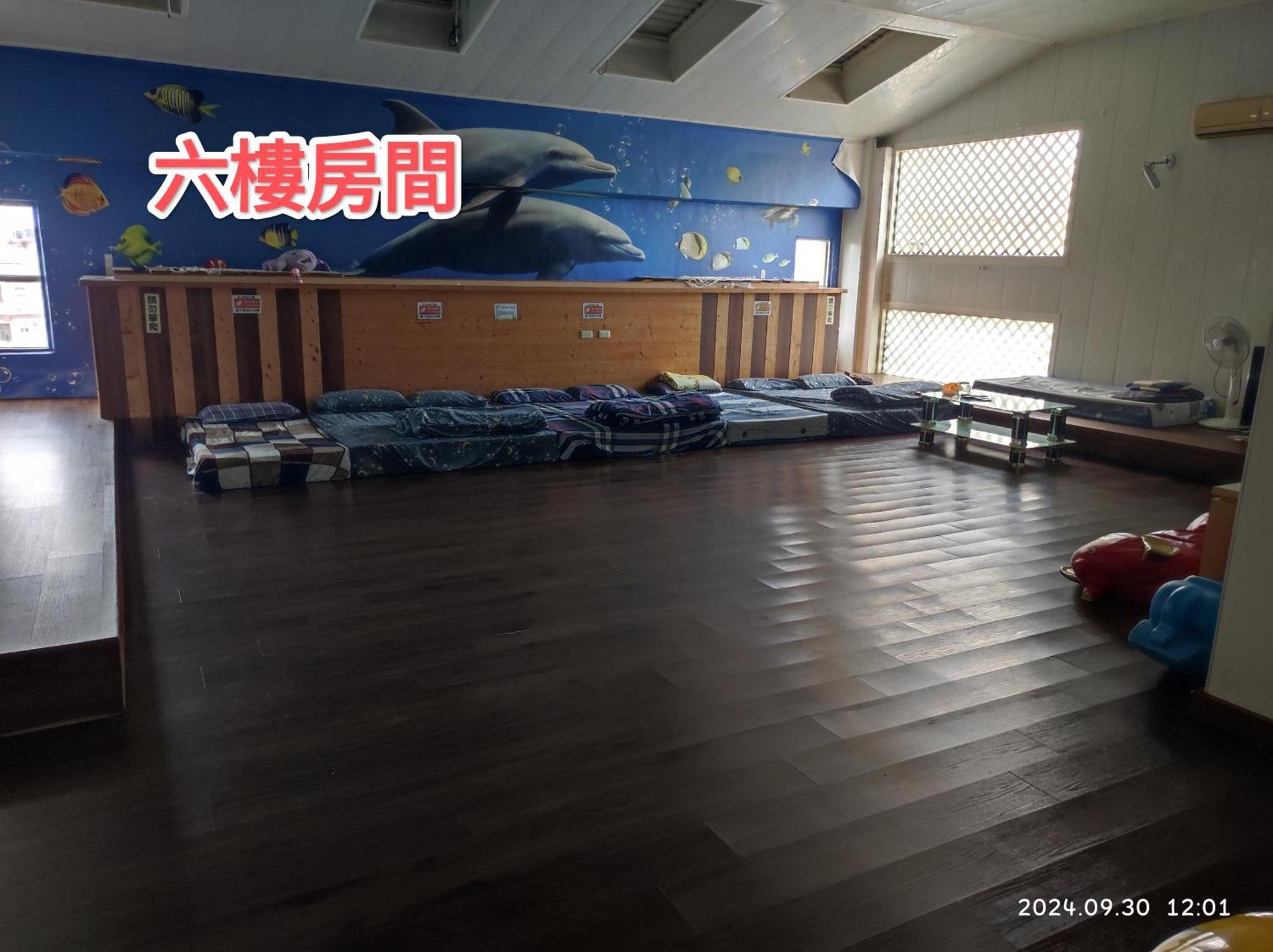 Dolphin Castle Bed & Breakfast Donggang Ruang foto