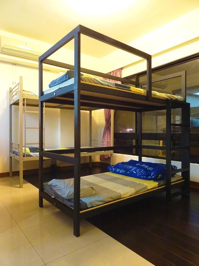 Dolphin Castle Bed & Breakfast Donggang Bagian luar foto