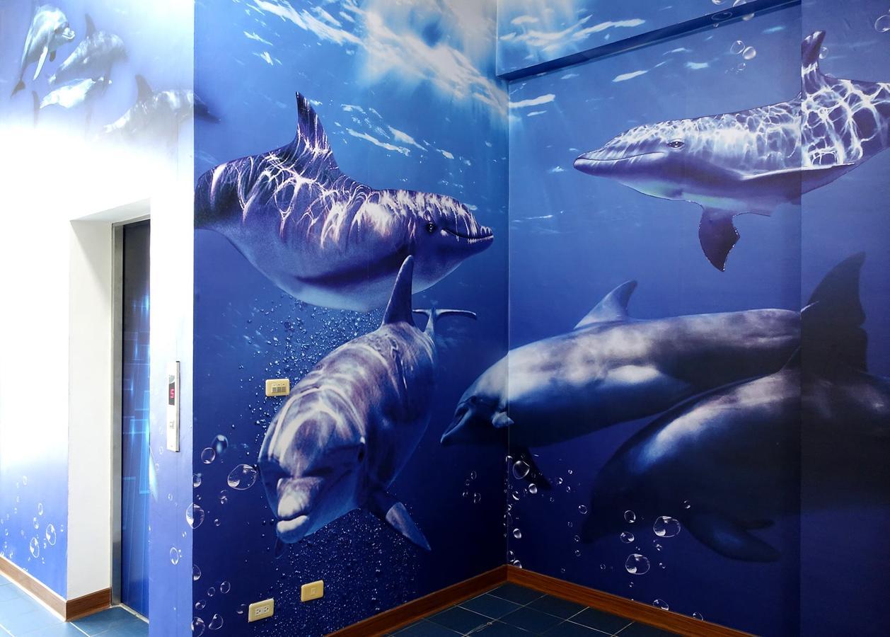 Dolphin Castle Bed & Breakfast Donggang Bagian luar foto