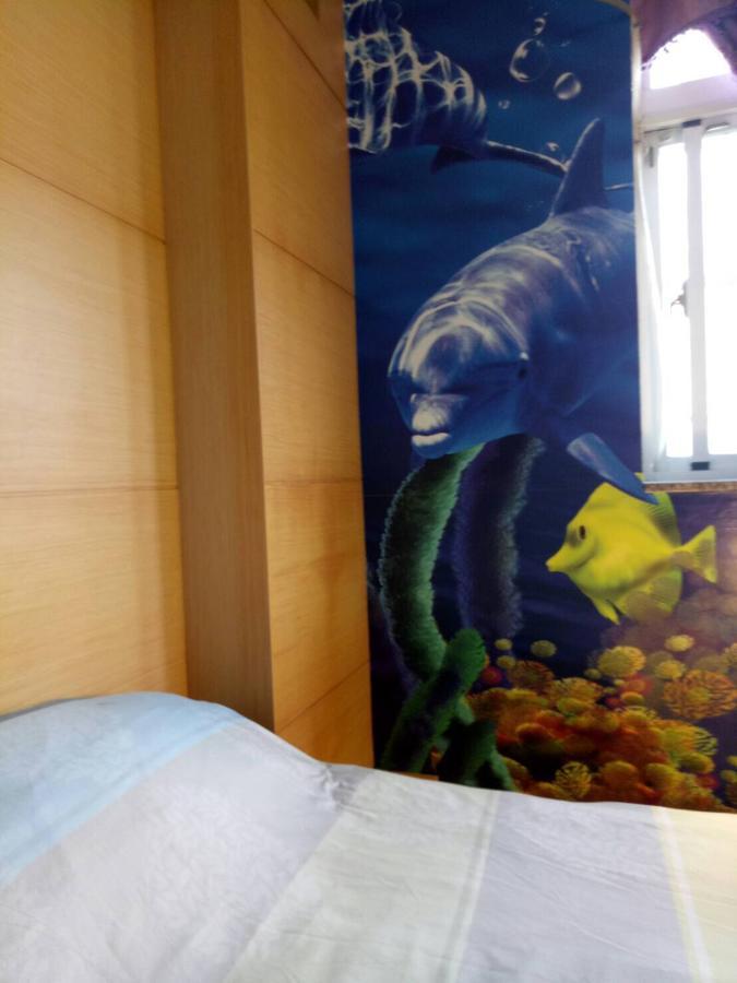 Dolphin Castle Bed & Breakfast Donggang Bagian luar foto